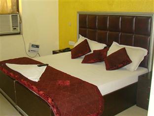 Hotel Ganga International Нью-Делі Екстер'єр фото